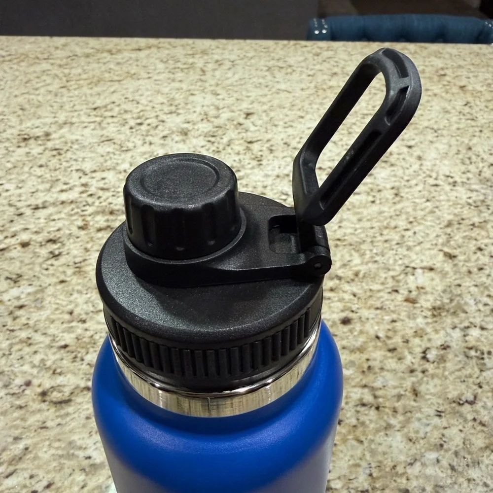 Daisy’s Findings Blue Water Bottle